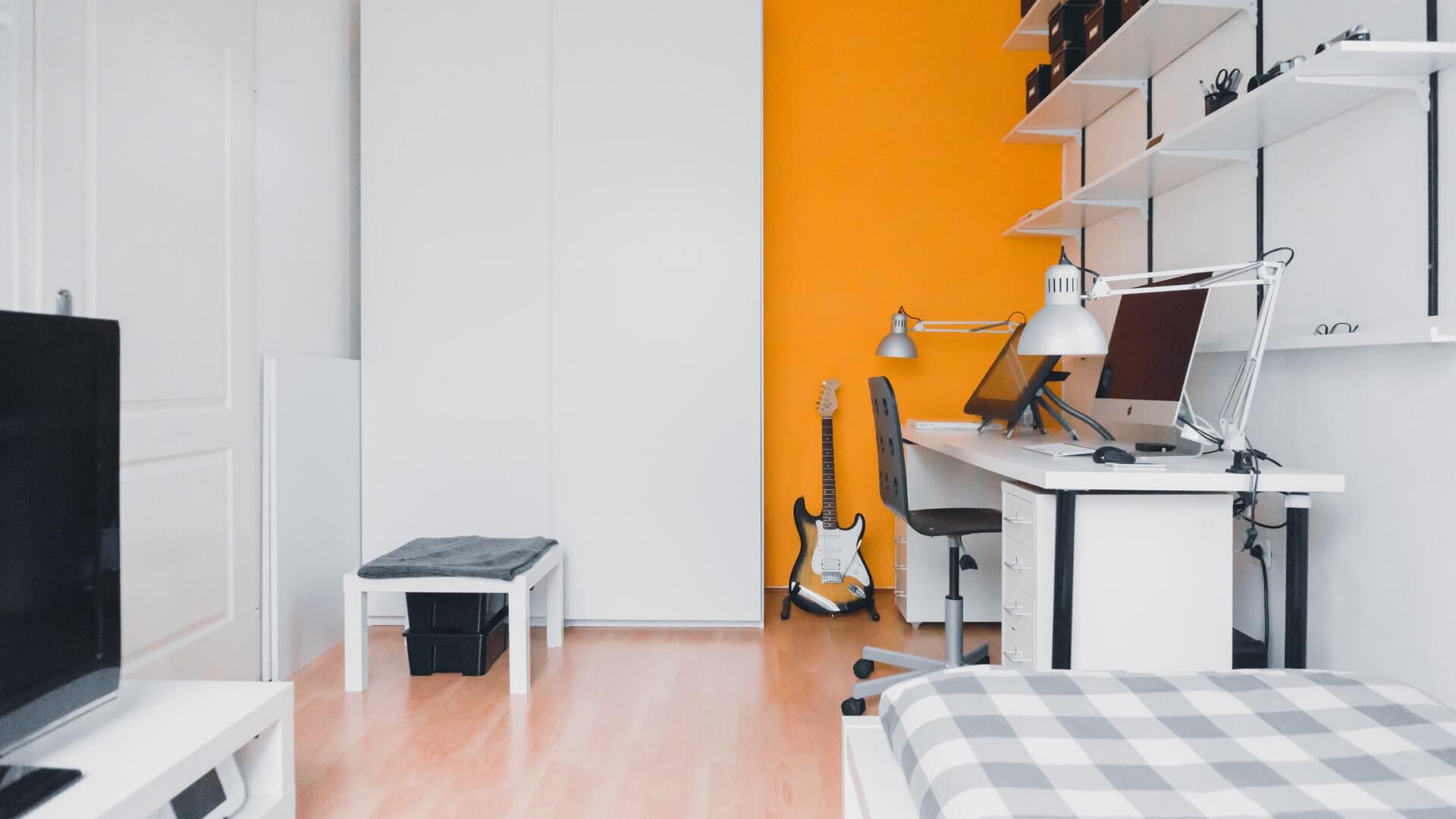 Sunny, Modern room in Village! – Bild 2